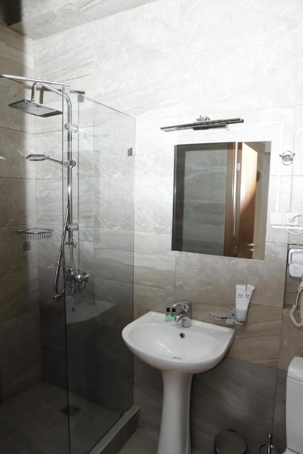 Legend Hotel Tbilisi Eksteriør bilde